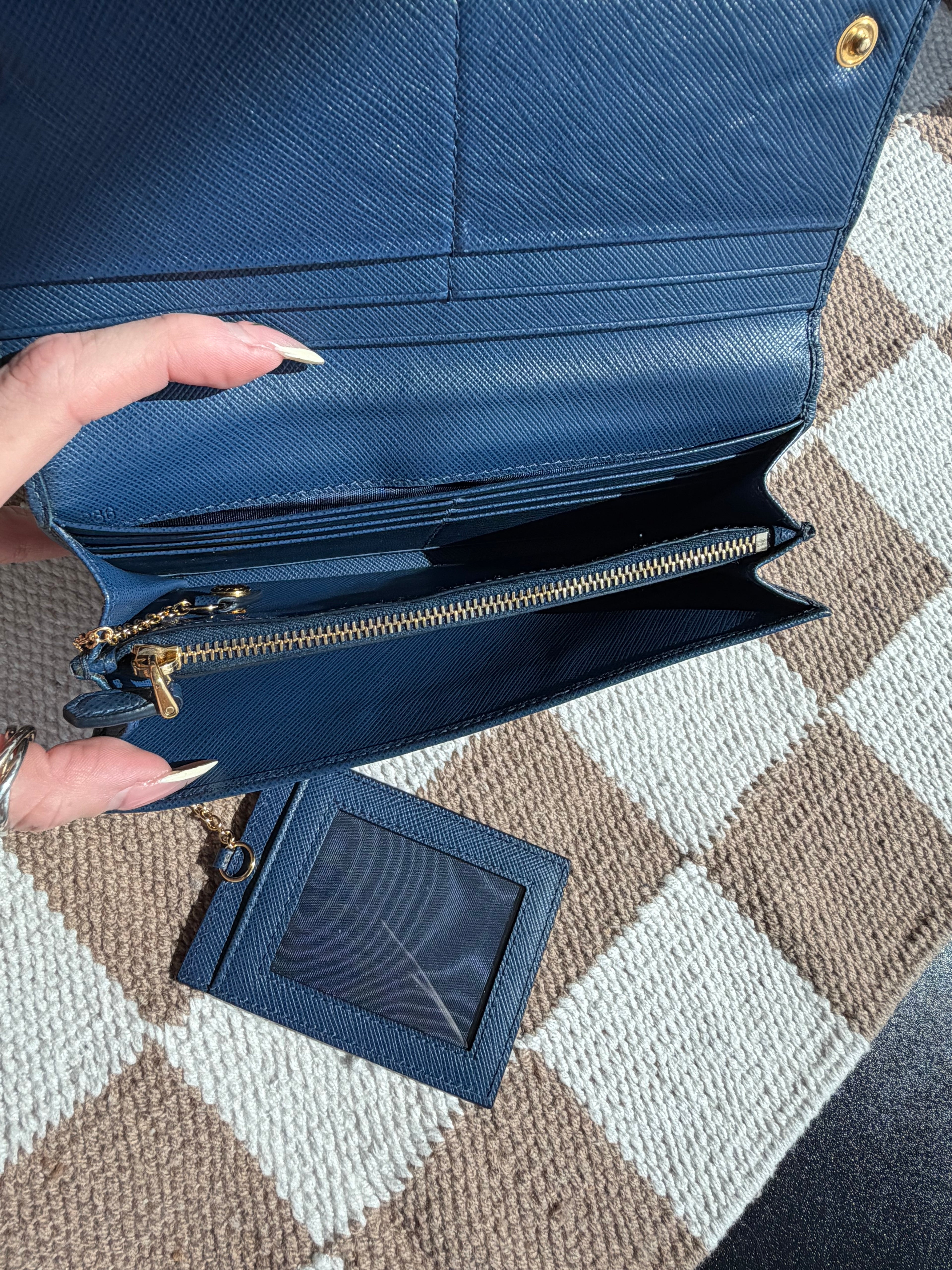SOLD - Prada Saffiano Wallet/WOC