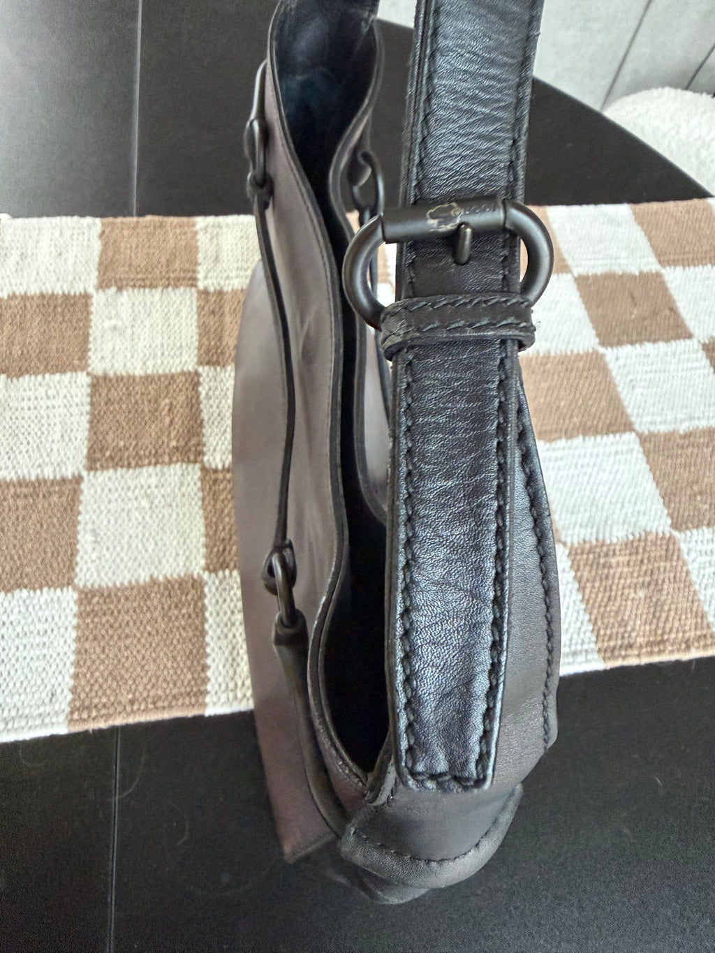 Gucci Leather Shoulder Bag – Vintage