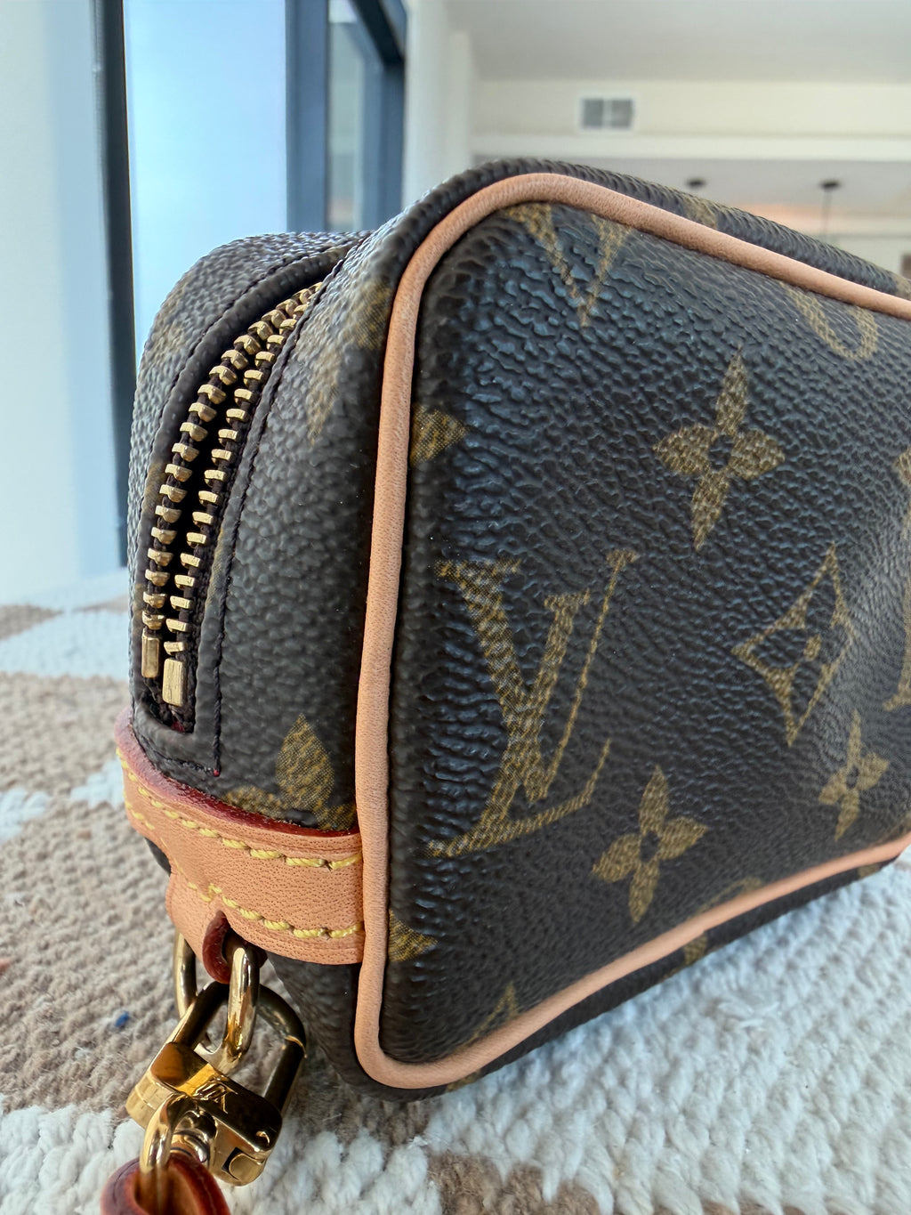 SOLD - Louis Vuitton Wapity