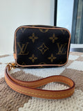 SOLD - Louis Vuitton Wapity