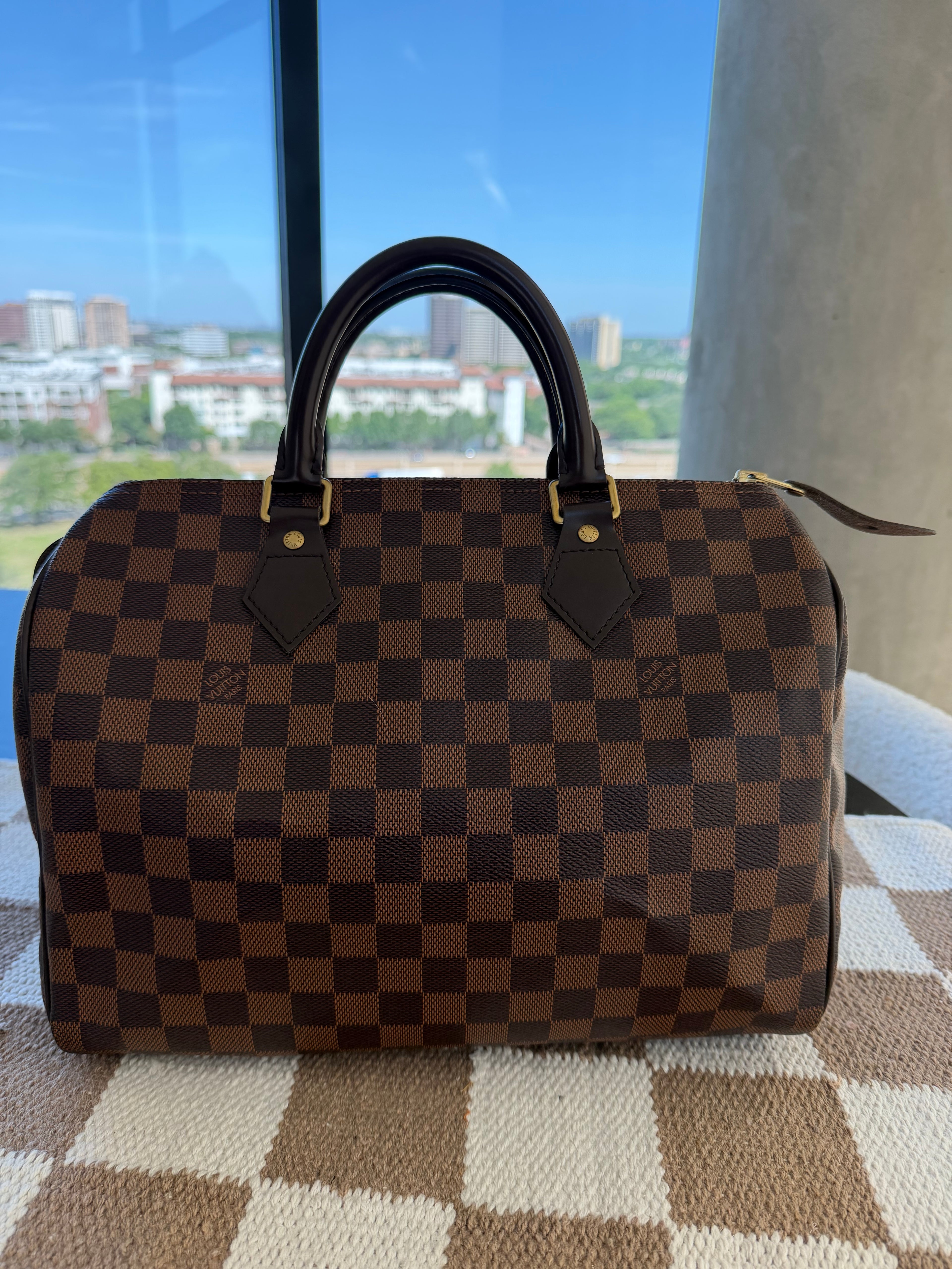 Louis Vuitton Speedy 30