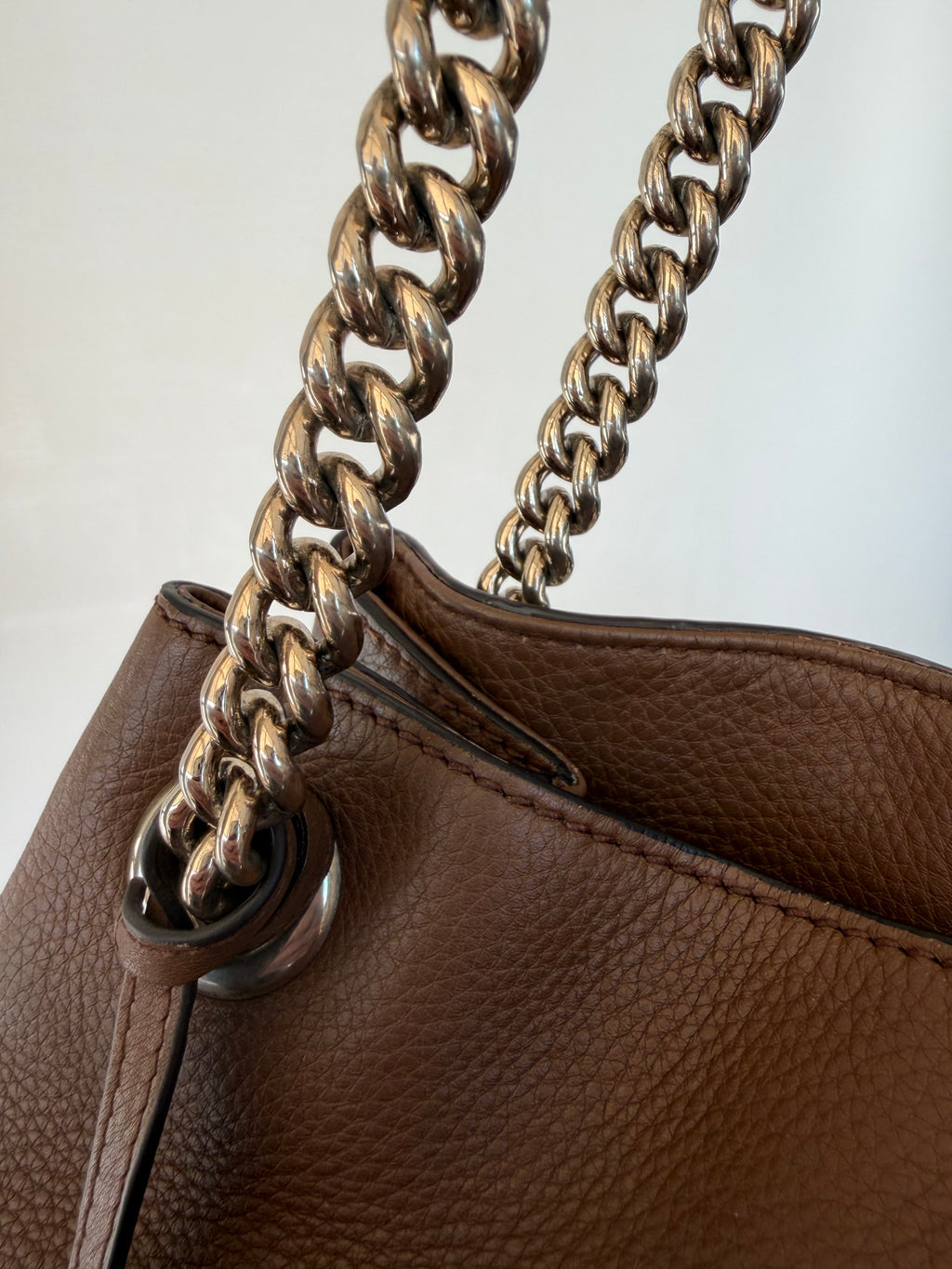 Gucci Soho Medium Chain Tote
