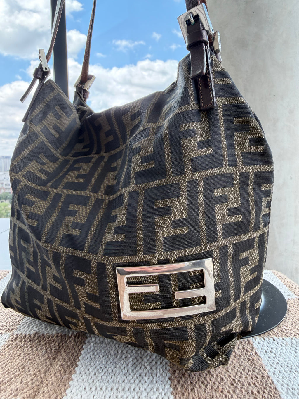 SOLD - Fendi Vintage Shopper Sac