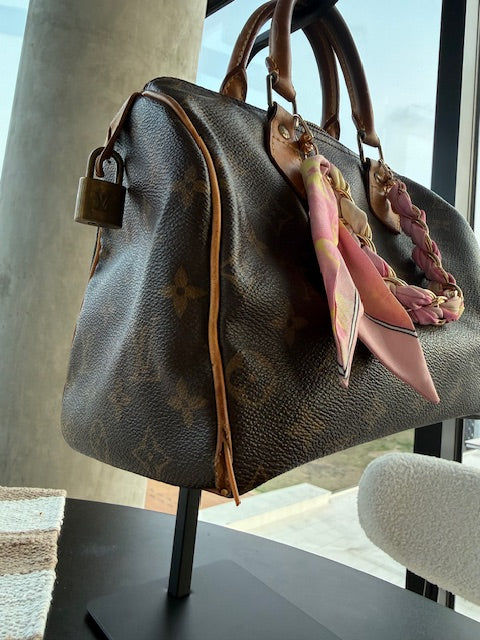 Vintage LV Speedy 25 in Monogram Canvas