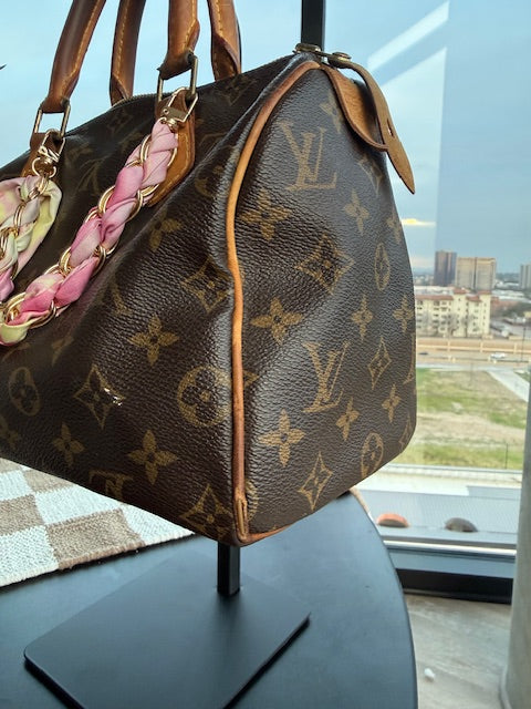 Vintage LV Speedy 25 in Monogram Canvas