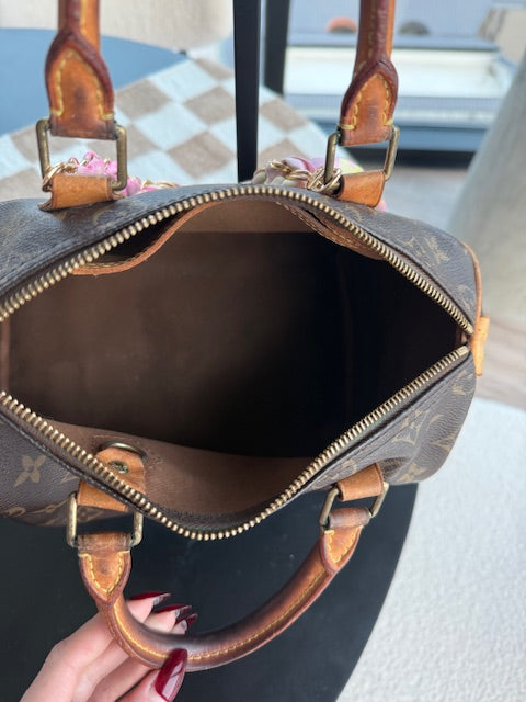 Vintage LV Speedy 25 in Monogram Canvas