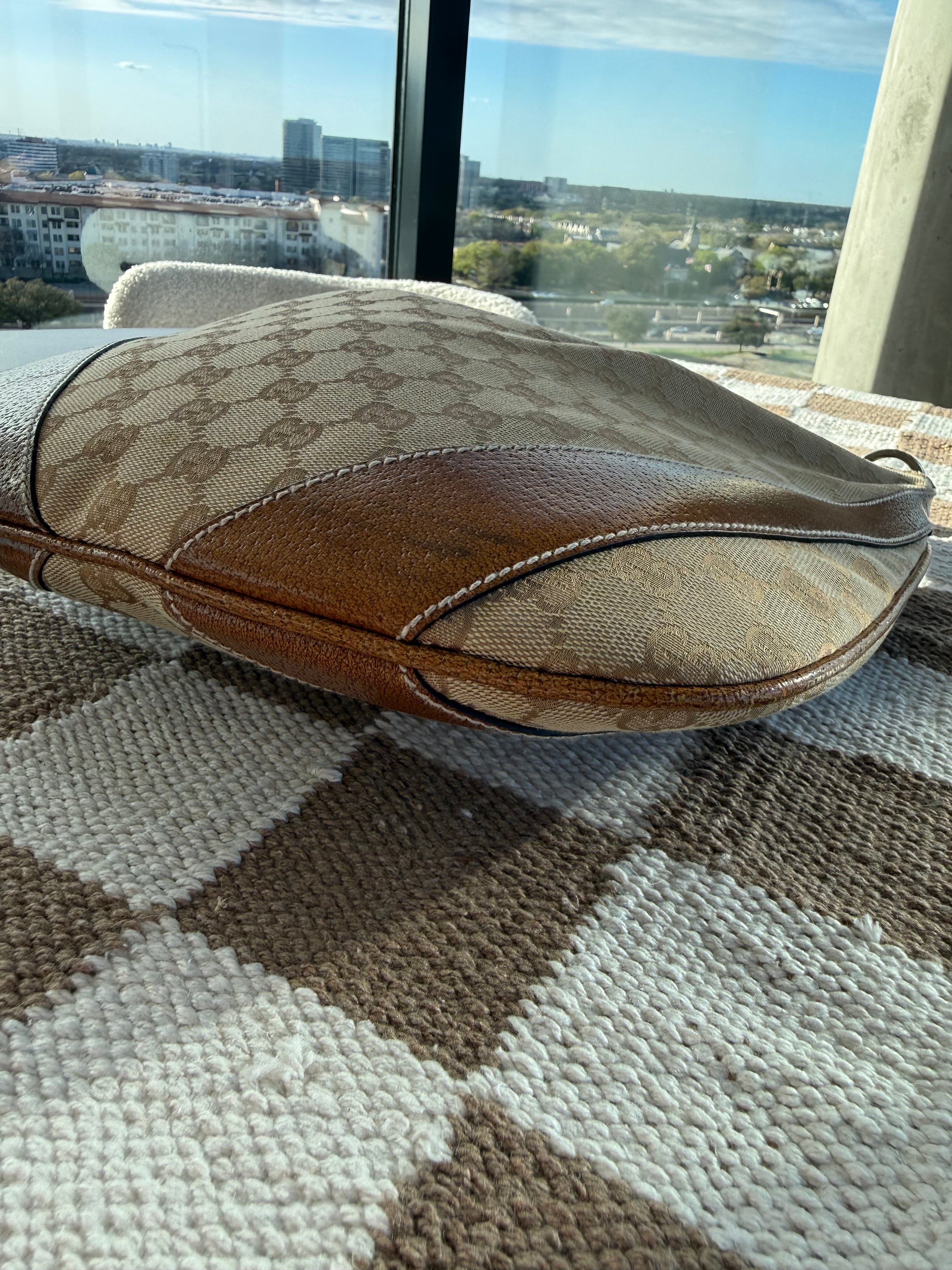 SOLD Vintage Gucci GG Canvas Crescent Hobo Shoulder Bag