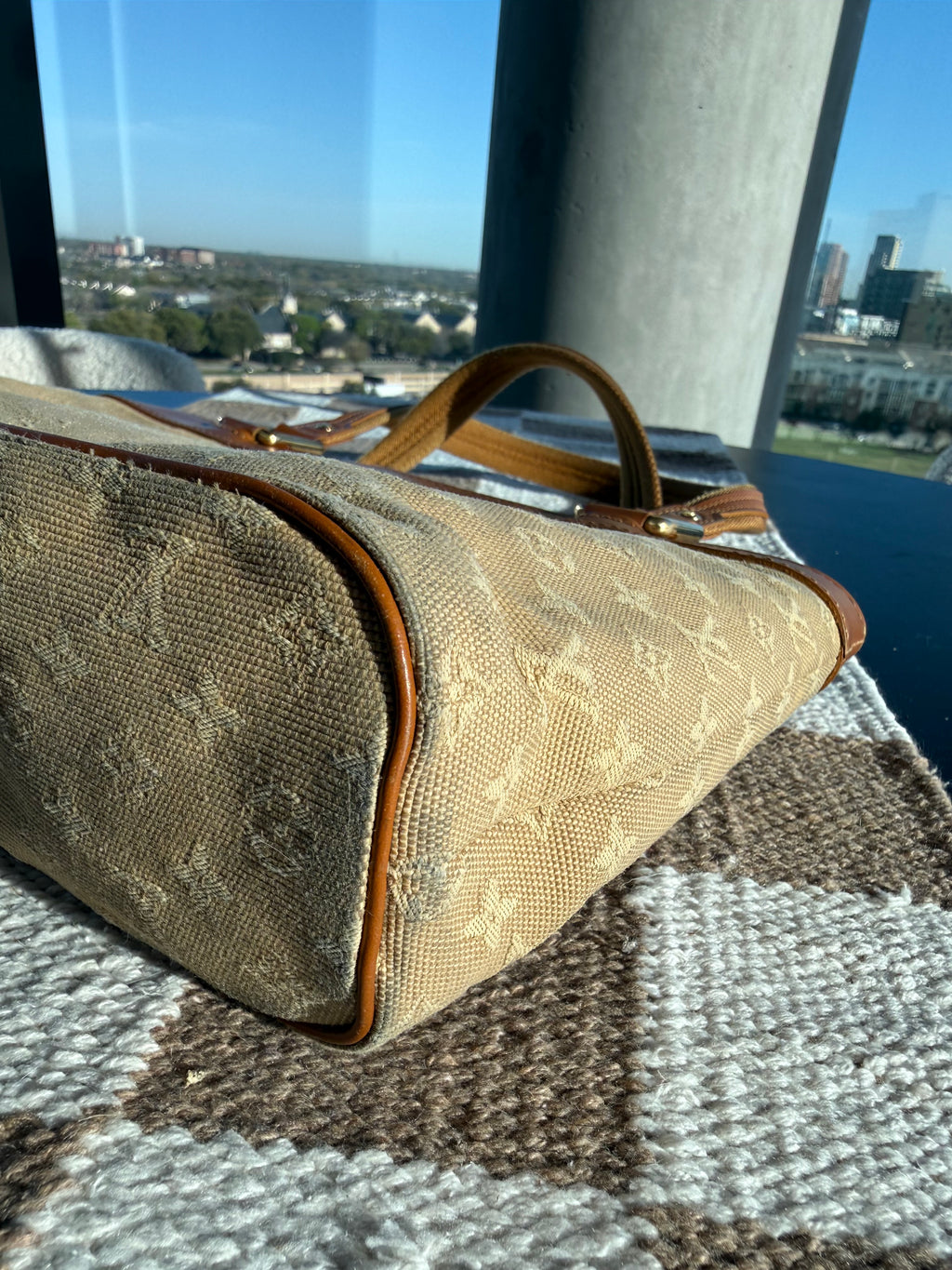 SOLD - Louis Vuitton Lin Lucille PM Tote Vintage